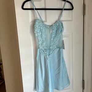 Flora Nikrooz Showstopper Chemise